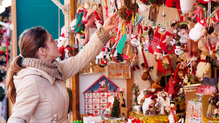 Celebra Navidad 2020 en tu distrito de Barcelona