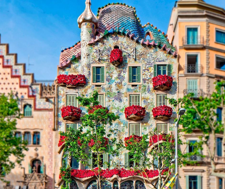 Sant Jordi 2024: qué hacer para celebrar el día de la flor y el libro en Barcelona