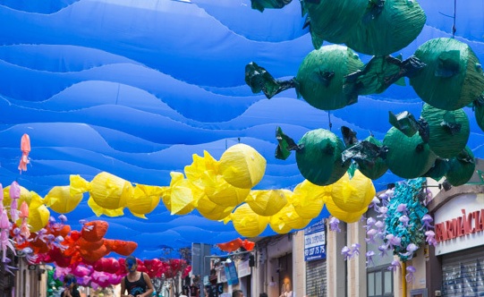 La Festa Major de Gràcia 2025 se viste de fantasía: 23 calles tematizadas y más de 900 actividades