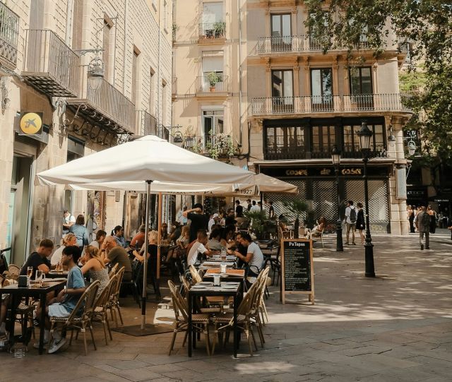 Guía gastronómica de Barcelona: “cómete la ciudad como un auténtico local”