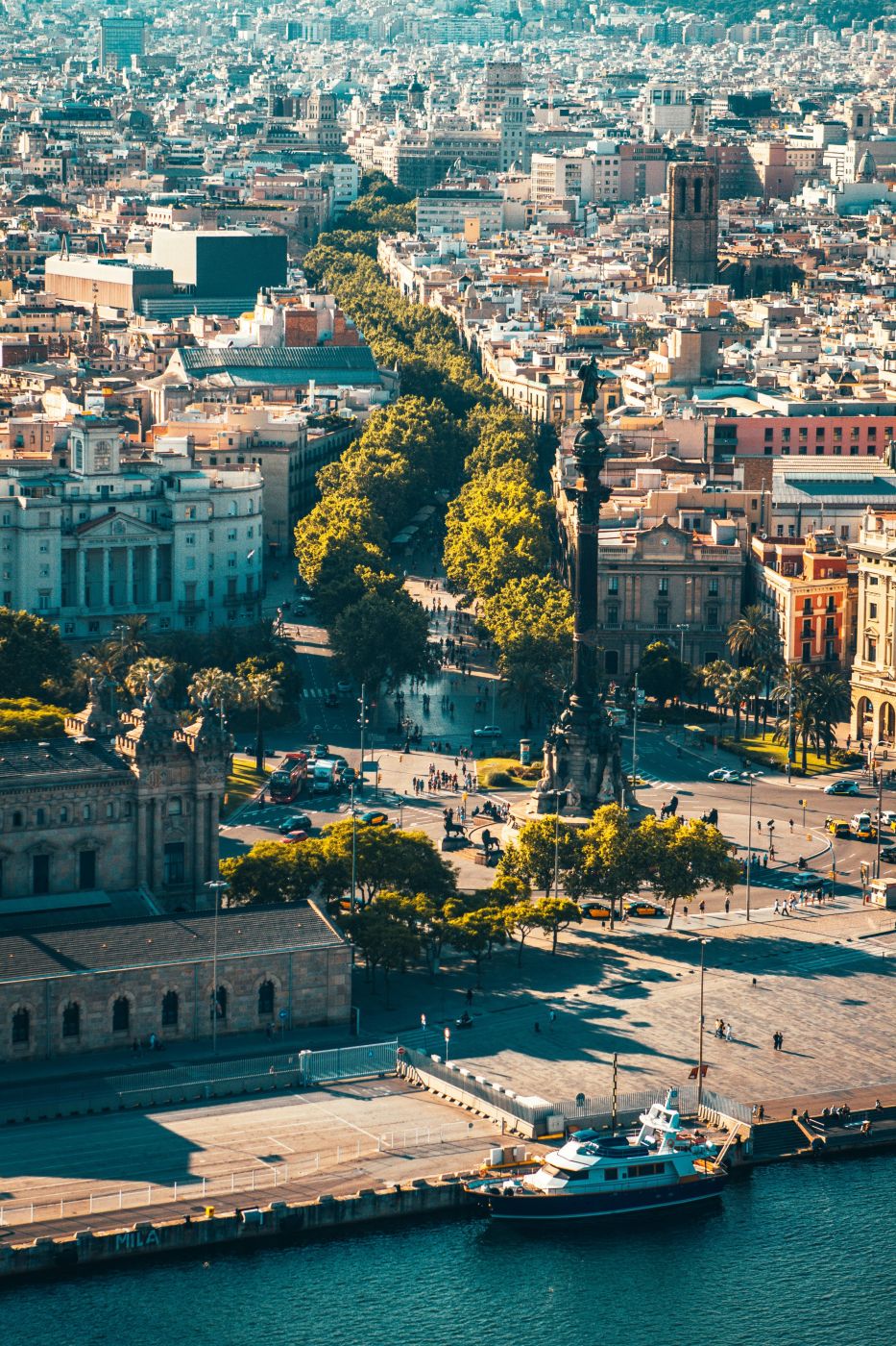 Barcelona neighbourhood guide: choosing where to live your stay