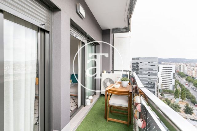 Location temporaire d'un appartement avec 2 chambres, studio et piscine chauffée à Plaza Europa 10