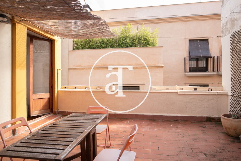 Comfortable furnished apartment with terrace in Ciutat Vella 2