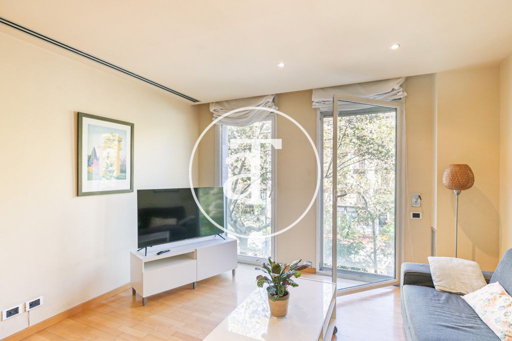 Monthly rental apartment with 1 bedroom in Pg. de Sant Joan 2