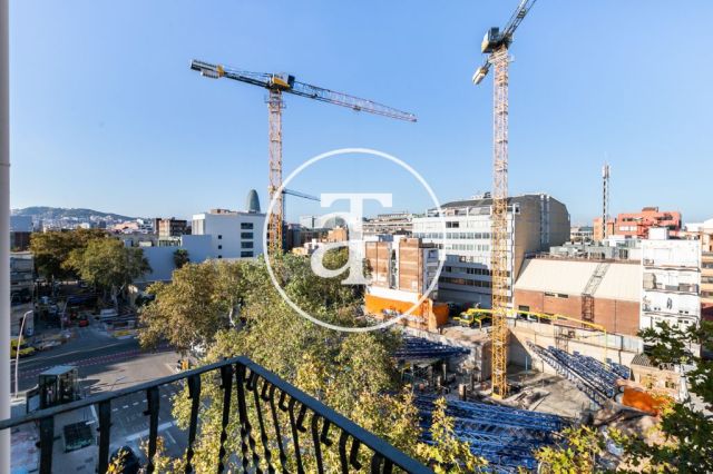 Monthly rental apartment with one bedroom close to the Bogatell station. 5