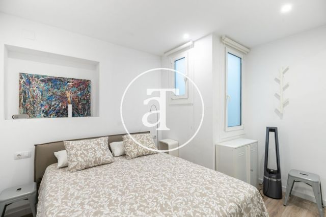 Monthly rental apartment with one bedroom close to the Bogatell station. 20