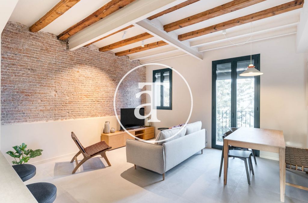 Appartement neuf en location temporaire avec 2 chambres et terrasse à proximité de la gare de Llacuna.