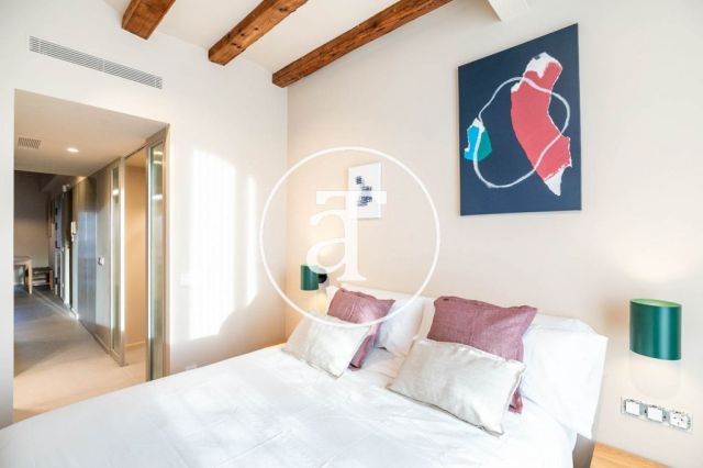 Brand new monthly rental apartment with 2 bedrooms and terrace close to the station Llacuna. 16