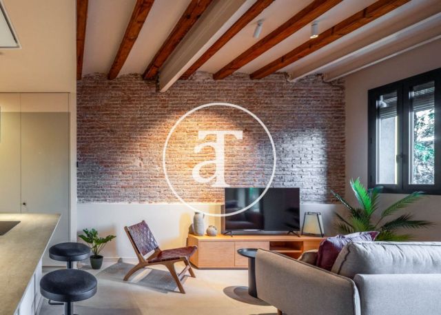 Brand new monthly rental apartment with 2 bedrooms and terrace close to the station Llacuna. 3