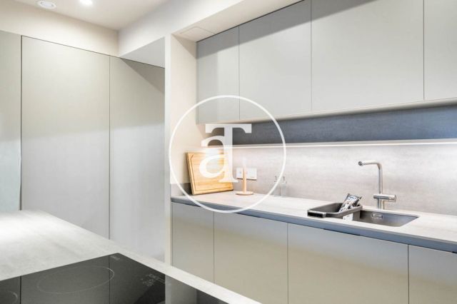Brand new monthly rental apartment with 2 bedrooms and terrace close to the station Llacuna. 8