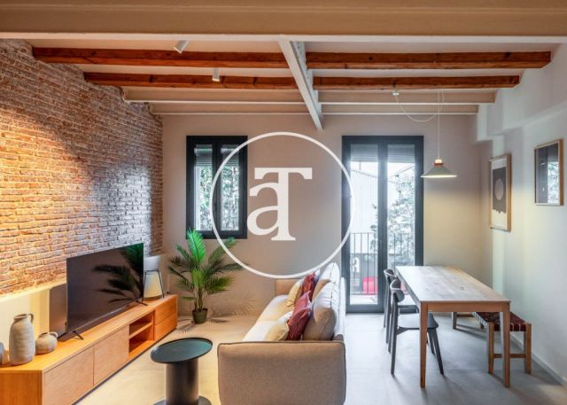 Brand new monthly rental apartment with 2 bedrooms and terrace close to the station Llacuna. 2