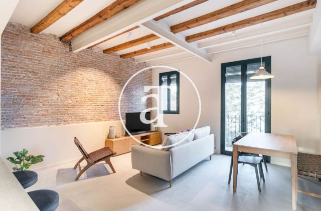 Brand new monthly rental apartment with 2 bedrooms and terrace close to the station Llacuna.