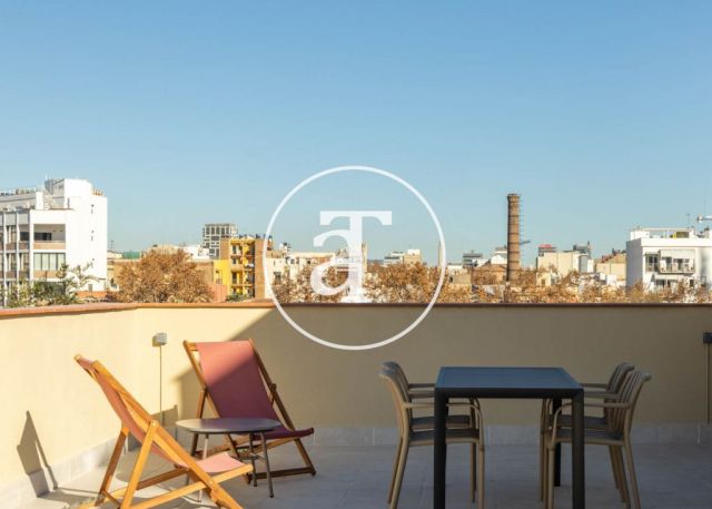 Piso de alquiler temporal de estreno de 2 habitaciones y terraza a un paso de la estación Llacuna 38