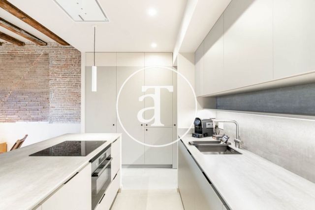 Piso de alquiler temporal de estreno de 2 habitaciones y terraza a un paso de la estación Llacuna 6