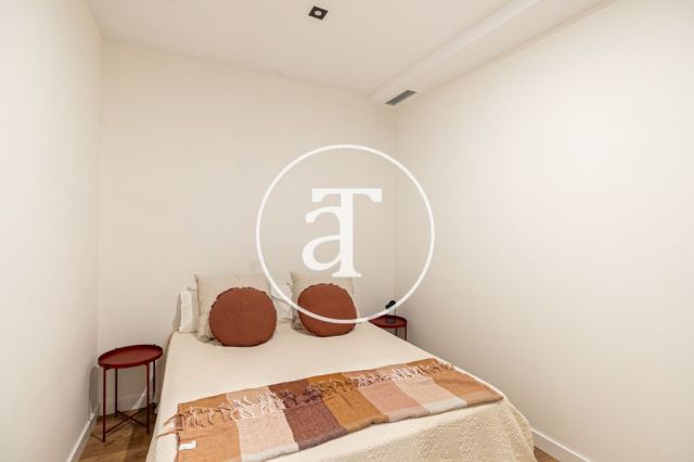 Appartement de 2 chambres à louer temporairement à Carrer de Girona 18