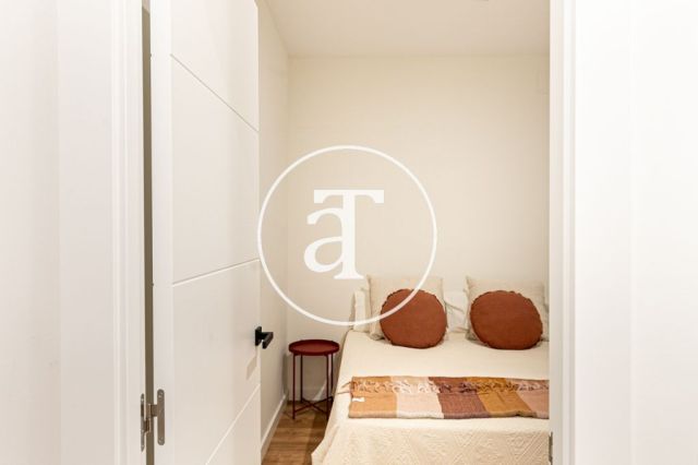 Appartement de 2 chambres à louer temporairement à Carrer de Girona 19