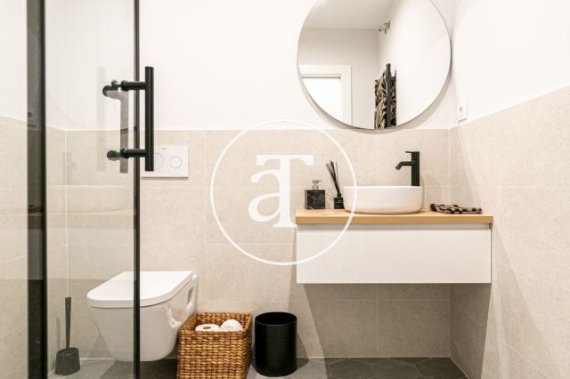 Appartement de 2 chambres à louer temporairement à Carrer de Girona 31