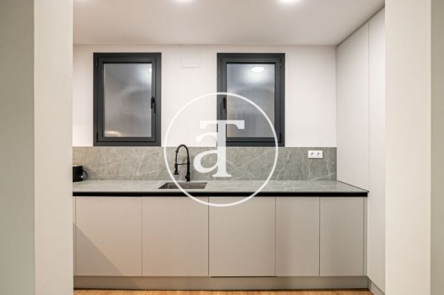 Appartement de 2 chambres à louer temporairement à Carrer de Girona 13