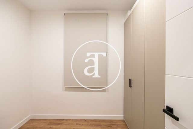 Appartement de 2 chambres à louer temporairement à Carrer de Girona 23