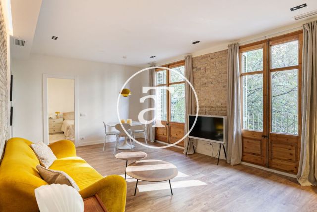 Appartement de 2 chambres à louer temporairement à Carrer de Girona 3