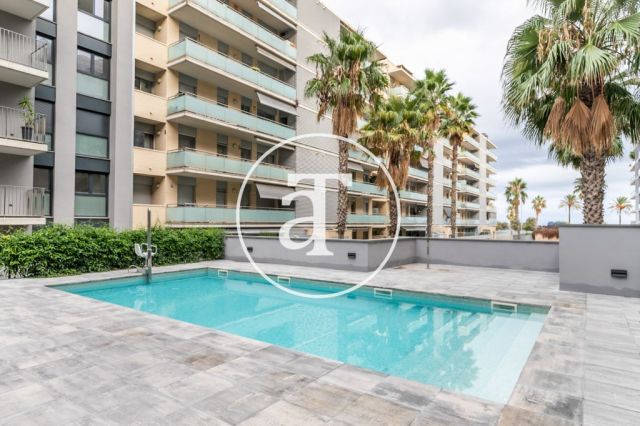 Monthly rental apartment with 2 bedrooms, private terrace, communal pool and sea view 33