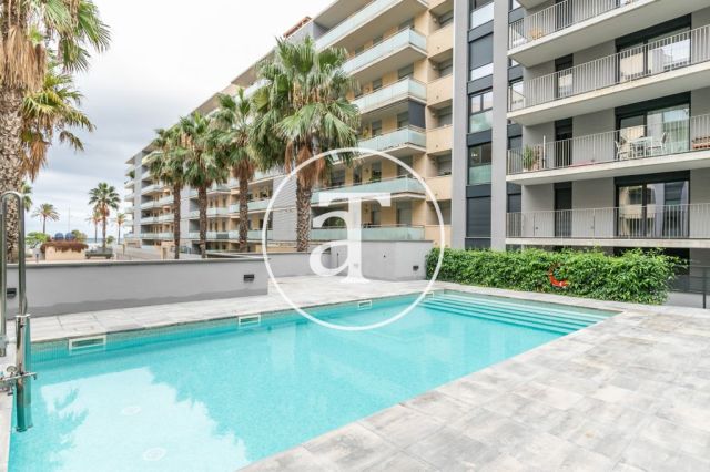 Monthly rental apartment with 2 bedrooms, private terrace, communal pool and sea view 35