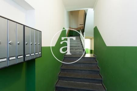 Monthly rental apartment with 3-bedroom close to the Parque de la Ciudadela 27