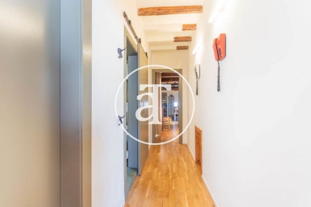 Monthly rental apartment with 2-bedroom close to La Rambla 37