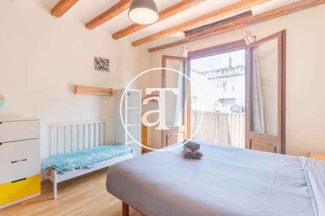 Monthly rental apartment with 2-bedroom close to La Rambla 29