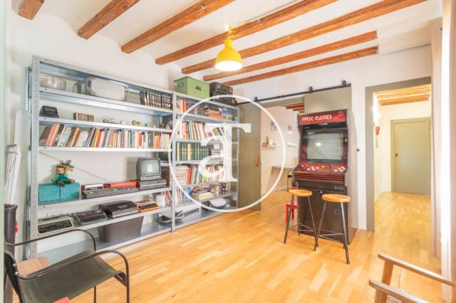 Monthly rental apartment with 2-bedroom close to La Rambla 25