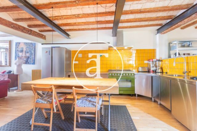 Monthly rental apartment with 2-bedroom close to La Rambla 18
