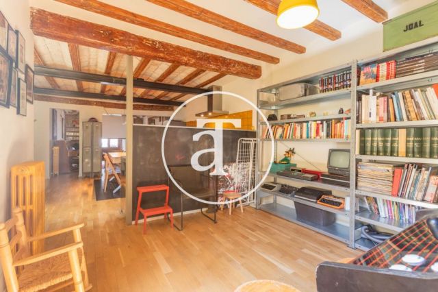 Monthly rental apartment with 2-bedroom close to La Rambla 23