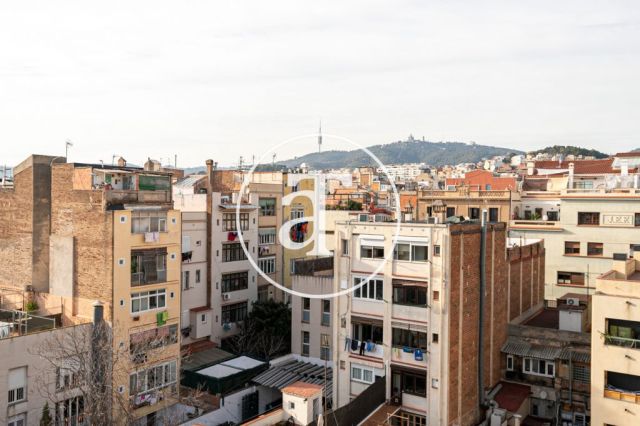 Monthly rental penthouse with 2 bedrooms and terrace in Gracia 25