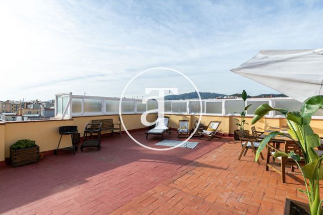 Monthly rental penthouse with 2 bedrooms and terrace in Gracia 18