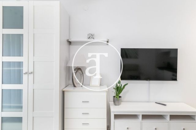 Monthly rental studio close to L'Illa Diagonal 13