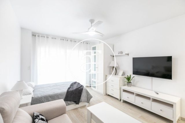 Monthly rental studio close to L'Illa Diagonal 8