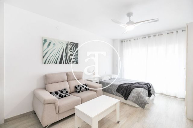 Monthly rental studio close to L'Illa Diagonal