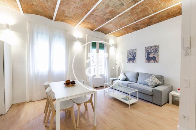 Monthly rental apartment with 2 bedroom close to Hospital Sant Pau 2