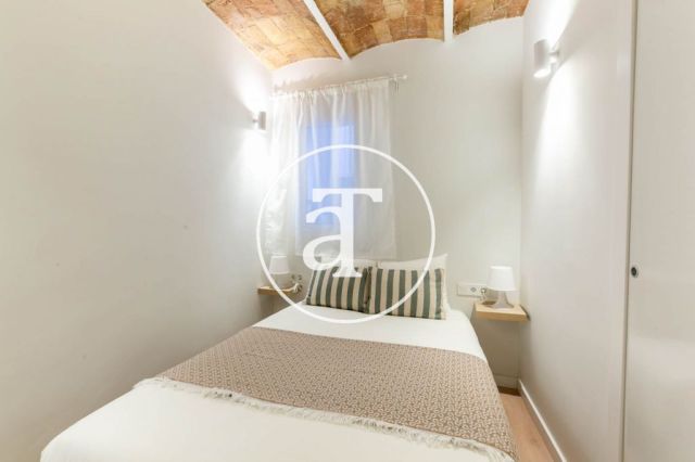 Monthly rental apartment with 2 bedroom close to Hospital Sant Pau 12