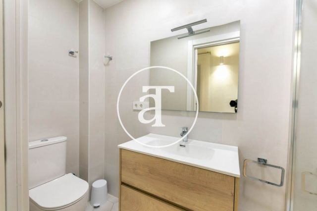 Monthly rental apartment with 2 bedroom close to Hospital Sant Pau 23