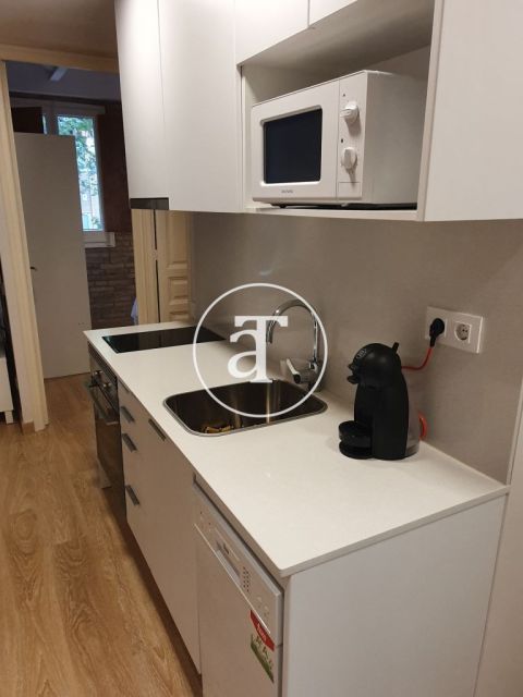 Monthly rental apartment with 2 bedrooms in Poblenou 8