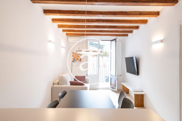 Monthly rental apartment with 2 bedrooms close to Plaza Universitat 4