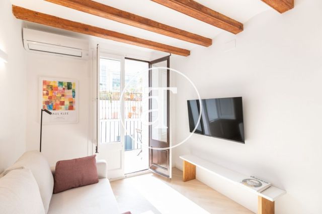 Monthly rental apartment with 2 bedrooms close to Plaza Universitat 2