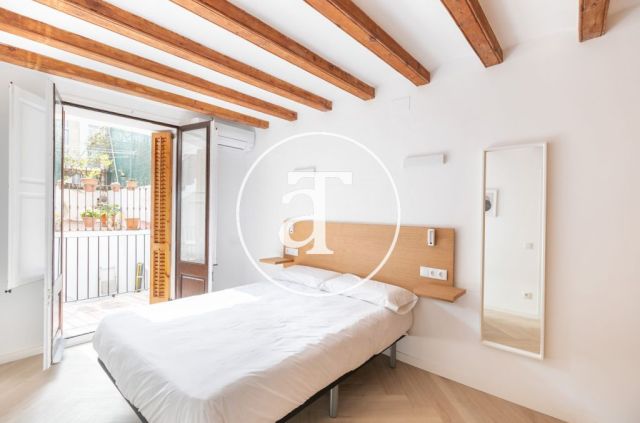 Monthly rental apartment with 2 bedrooms close to Plaza Universitat 23