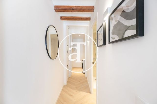 Monthly rental apartment with 2 bedrooms close to Plaza Universitat 20