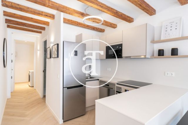 Monthly rental apartment with 2 bedrooms close to Plaza Universitat 13