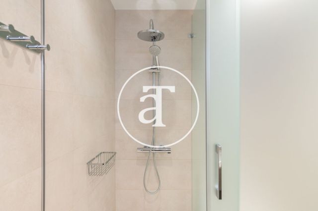 Monthly rental apartment with 2 bedrooms close to Plaza Universitat 36