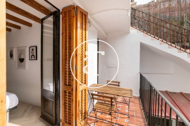 Monthly rental apartment with 2 bedrooms close to Plaza Universitat