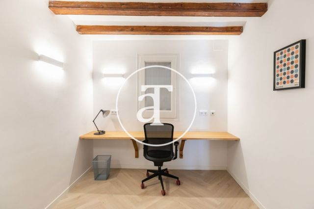 Monthly rental apartment with 2 bedrooms close to Plaza Universitat 31