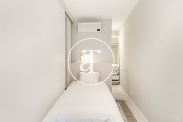 Piso de alquiler temporal de 4 habitaciones en el Gótico 44